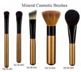 Pinceles de maquillaje mineral